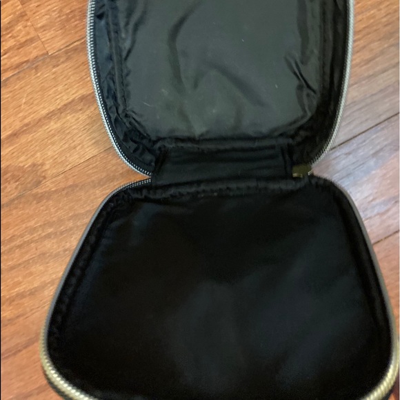 Merle Norman Cosmetics Case, Set of 3 - NEVER USED - Picture 10 of 15